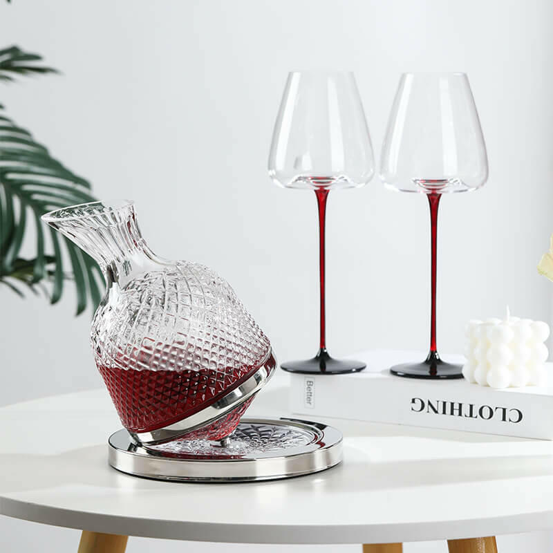 360� Rotating Crystal Wine Decanter - close-up