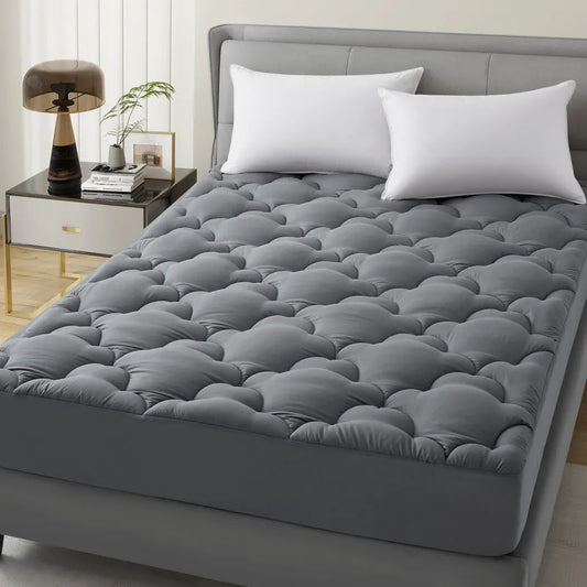 Quilted Bed Protection Pad - Breathable & Durable Mattress Topper