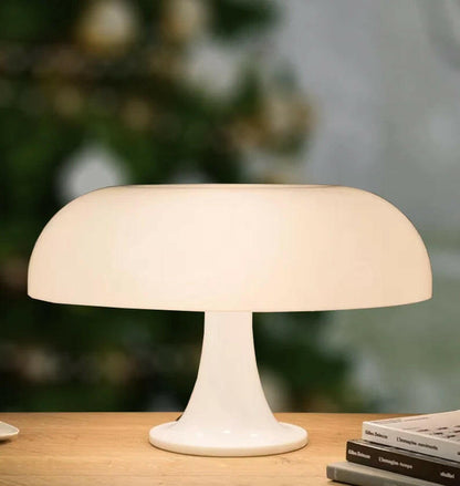 Smooz Mushroom Table Lamp - detail view